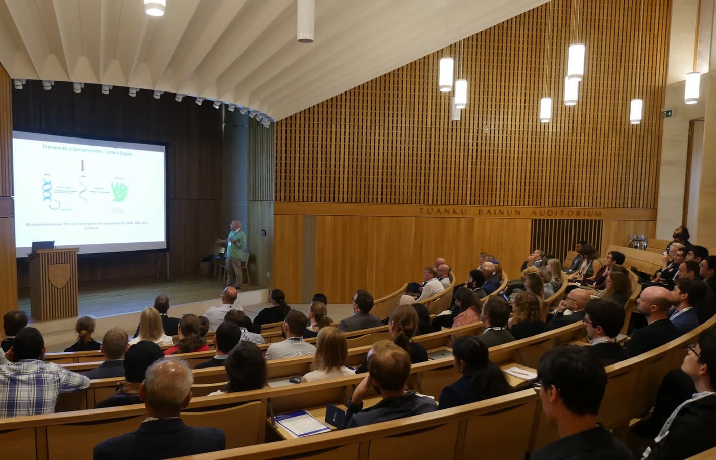 Keynote Speaker, Professor Tom Brown, presenting on Artificial Nucleic Acid Backbones